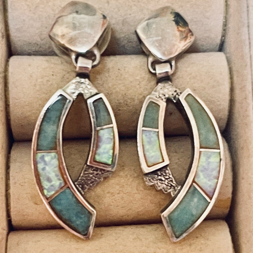 VTG OLD PAWN NATIVE AMERICAN NAVAJO STERLING Dangle EARRINGS TURQUOISE OPAL
